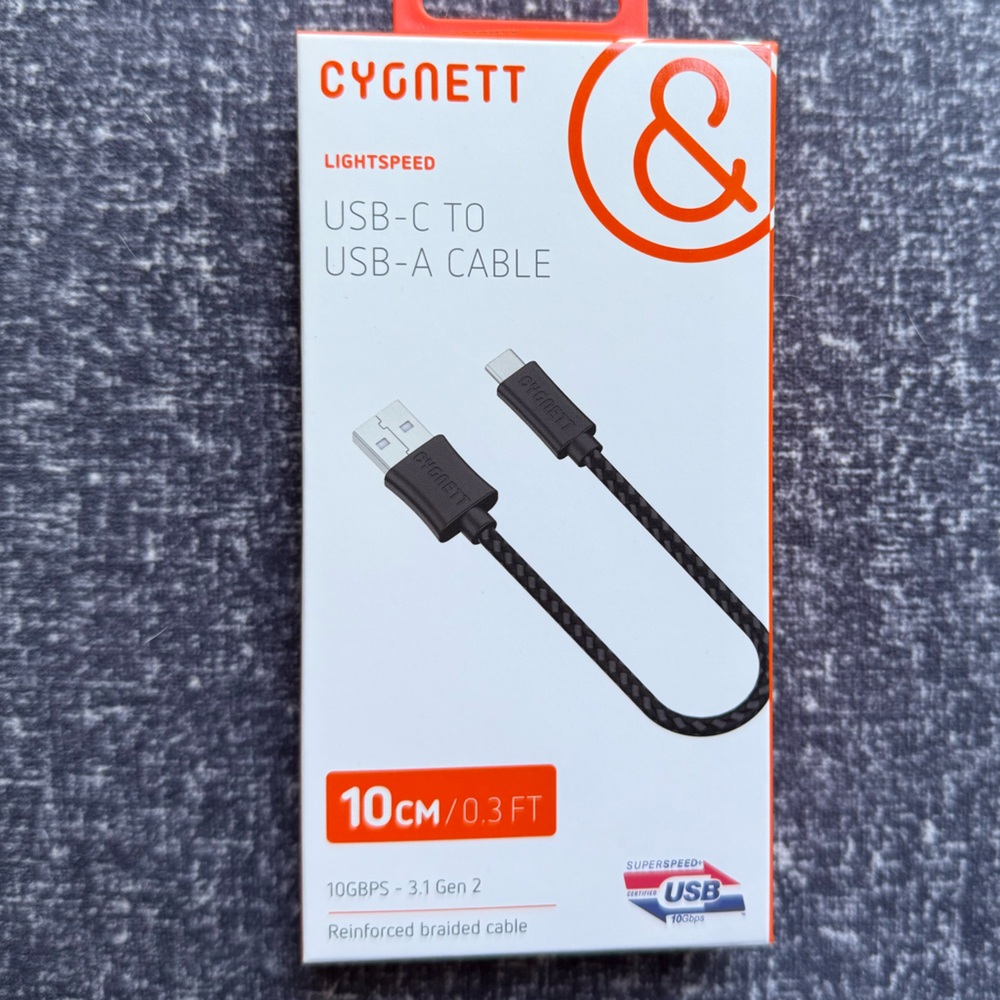 USB-C to USB-A Cable (10 cm/0.3 ft)